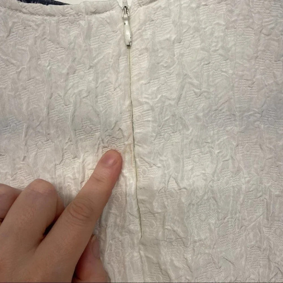 Zara Textured Cropped Balloon sleeve White Blouse M Oversized - Picture 4 of 5